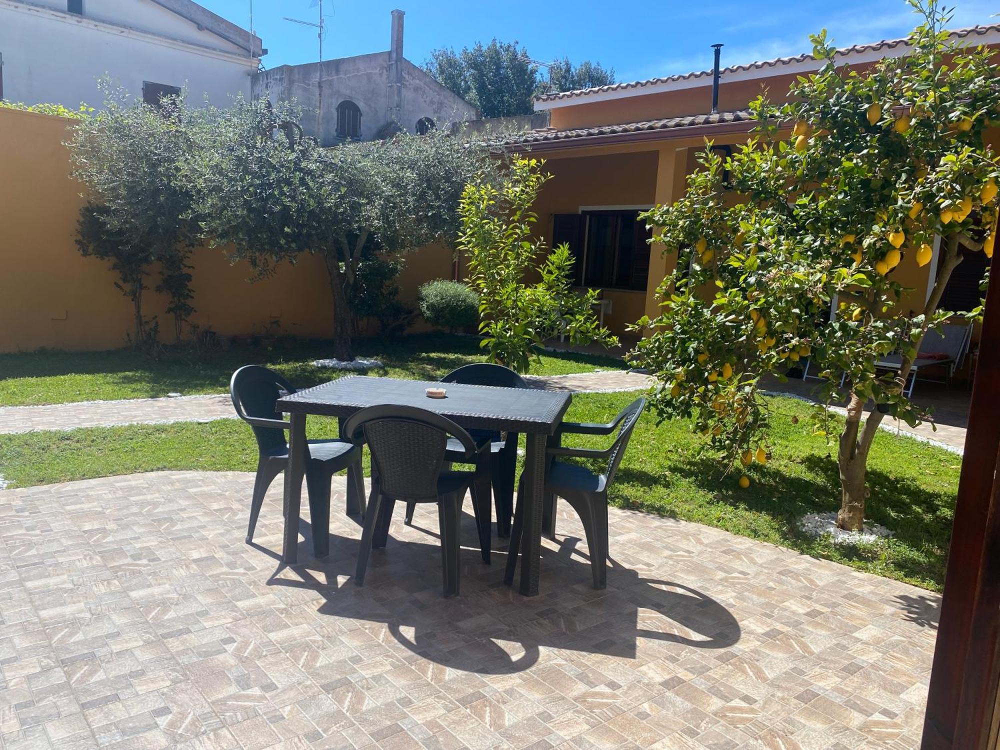 Casa Vacanze Shardana Iglesias Bagian luar foto